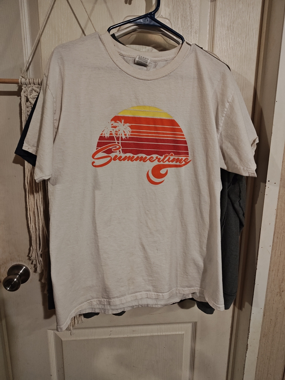 Fruit of the Loom Cream Tee with Sunset Graphic